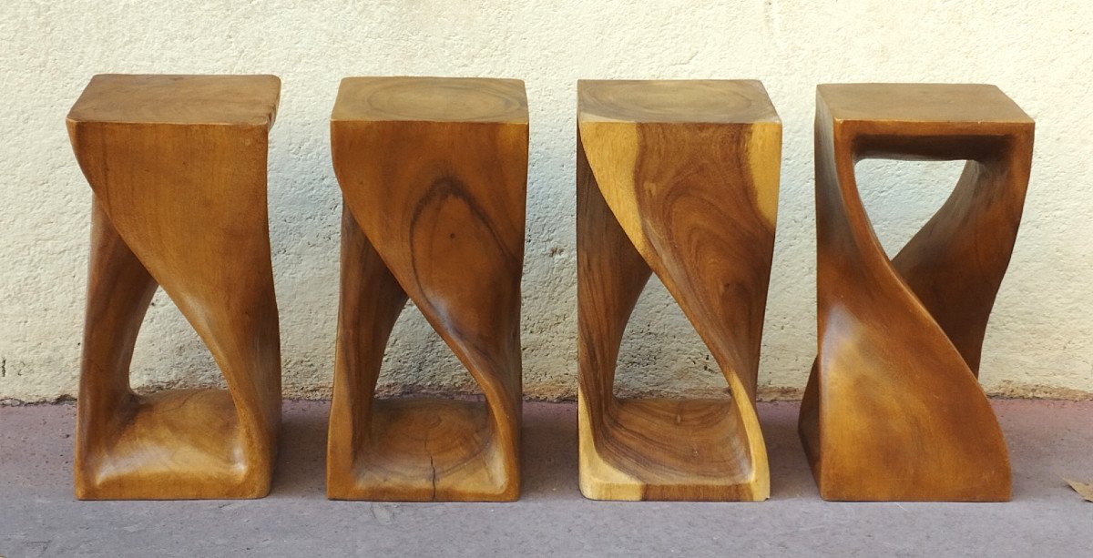 4 Tabourets en Bois massif torsadé et ajouré , originaires du Maroc XX