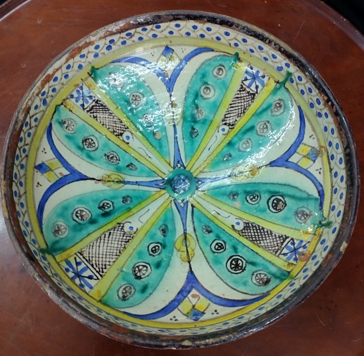 Plat Mokhfia en Faïence polychrome Maroc XIX 