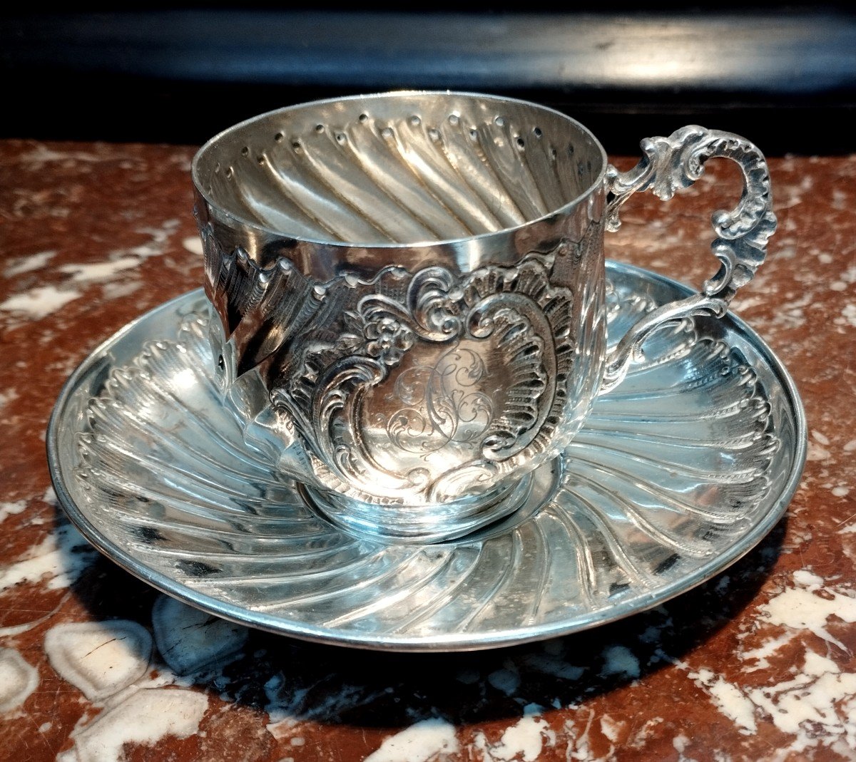 Tasse et sous tasse en argent XIX