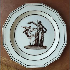 Plate "cupid And Athena" In Fine Faience Of Sèvres Empire XIX