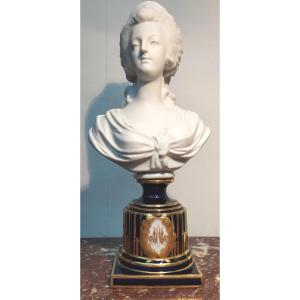 Bust Of Marie Antoinette In Biscuit Porcelain In The Sèvres Style, 19th Century