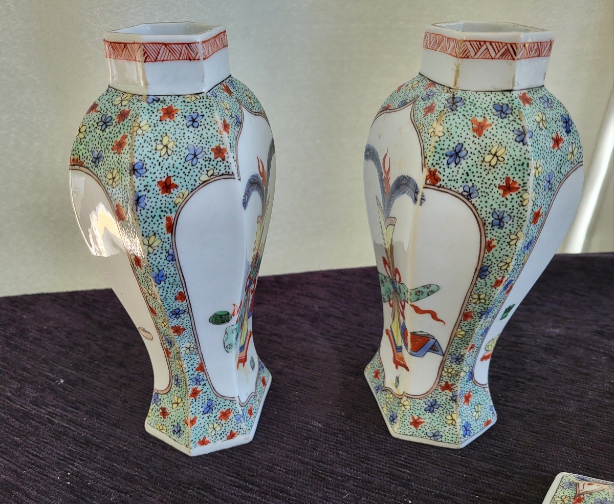 Pair Of Dlg China Porcelain Covered Potiches Nineteenth Century-photo-1