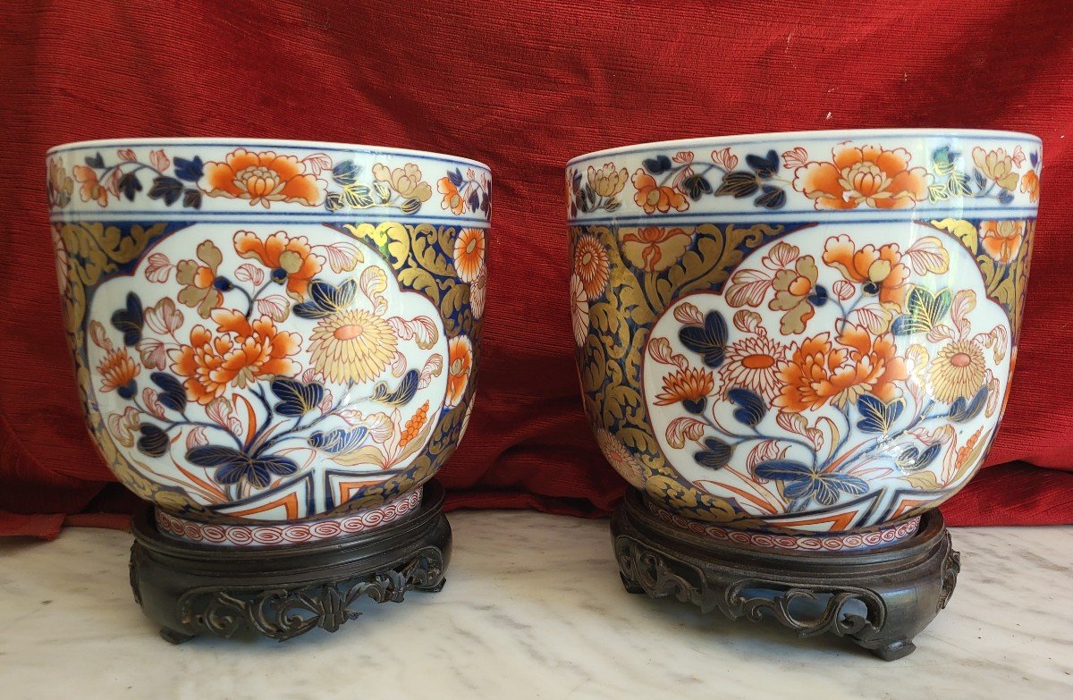 Pair Of Imari Japan Cooler Vases 19th Century 