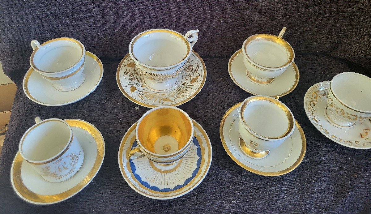 Ensemble  De 11 Tasses Porcelaine De Paris époque Restauration  Début XIXe Siècle -photo-3