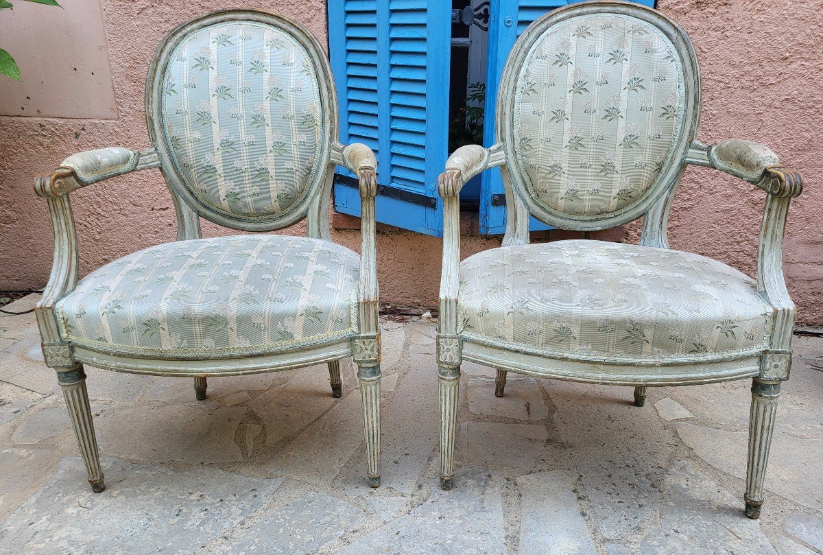 Paire De Fauteuils  Médaillon  Estampillés Martin JULLIEN époque  Louis XVI XVIII E Siècle 