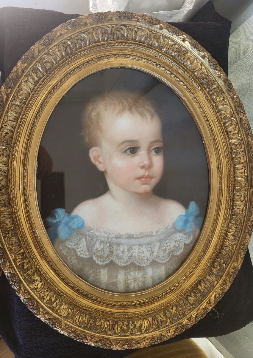 19th Century French School Pastel Portrait Of Young Child Golden Wood Frame -photo-2