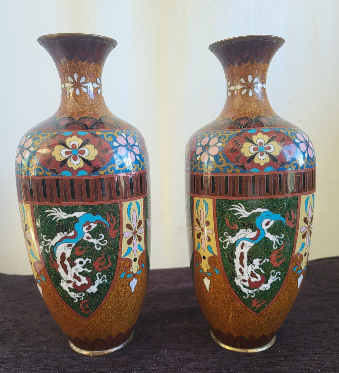 Paire De Vases  Cloisonnés  Japon  XIXe Siècle H31cm