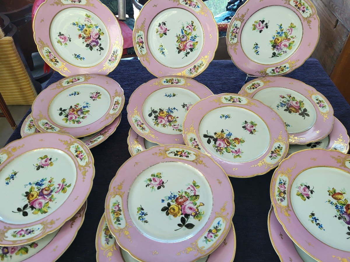 Ensemble De 16 Grandes  Assiettes  Porcelaine De Paris  époque  XIXe Siècle -photo-2