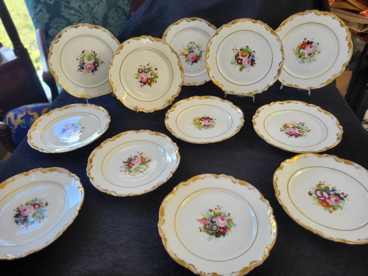 Set Of 12 Paris Porcelain Plates, 19th Century 