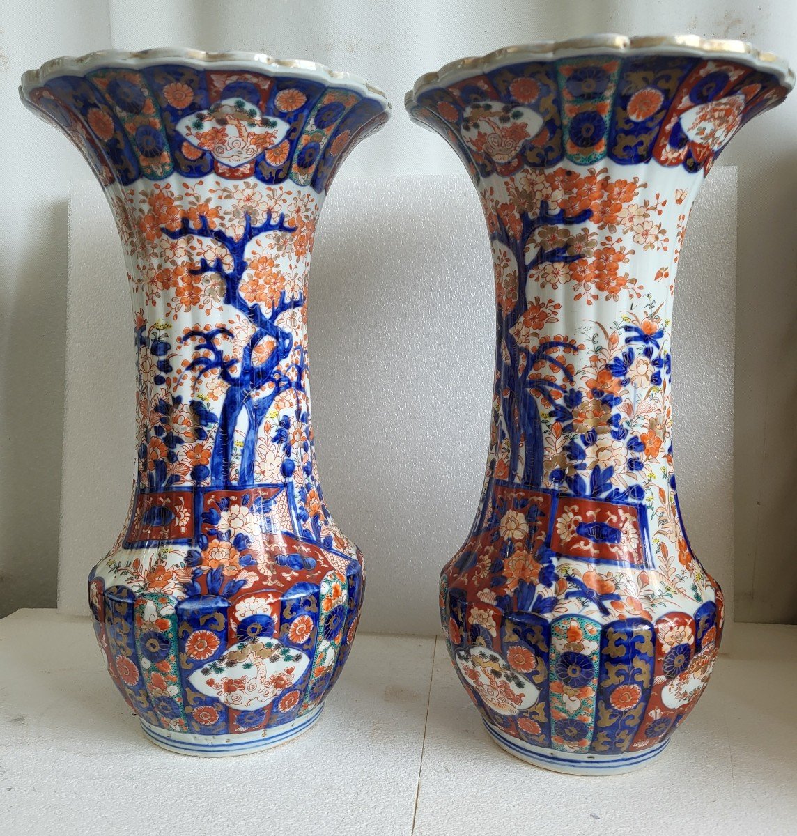 Paire De Grands Vases Cornets Imari Japon XIXe Siecle Be