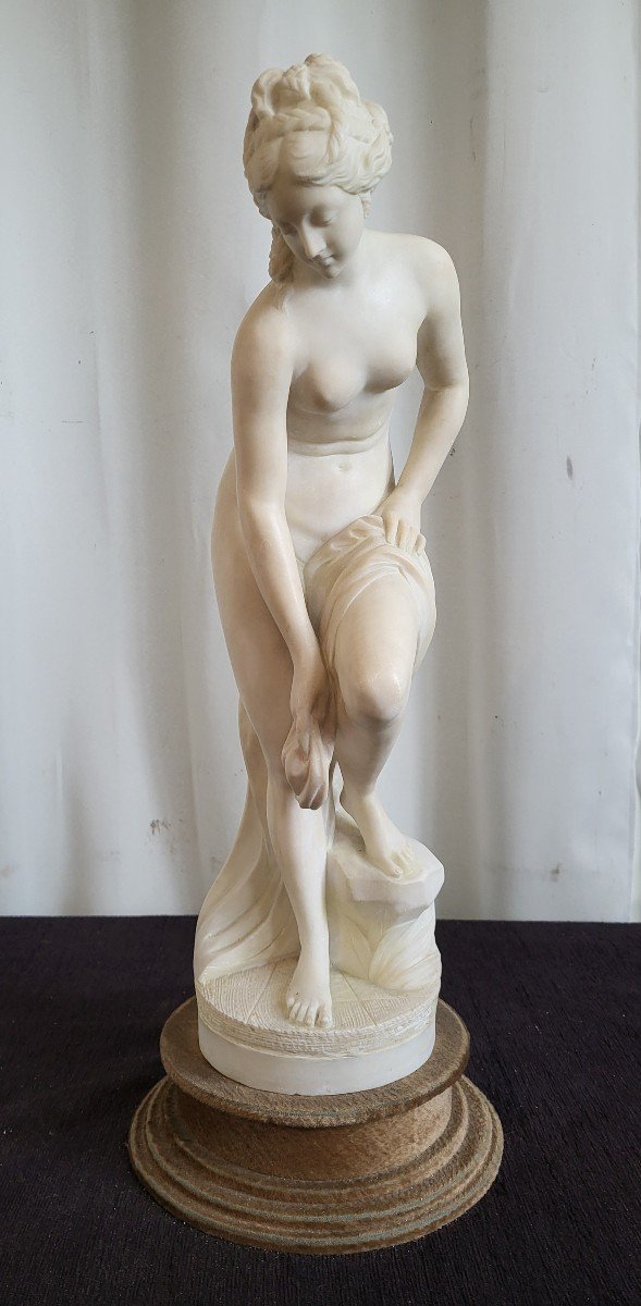 Sculpture  Baigneuse  De Falconnet Albatre c.1900 Hauteur 65cm