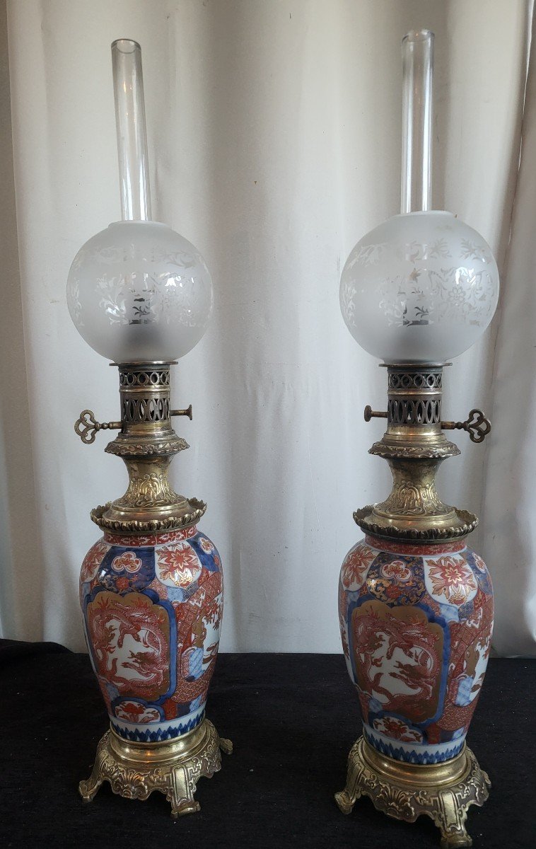 Paire De Lampes Porcelaine  Imari  Monture Bronze  Japon  époque XIXe Siècle 