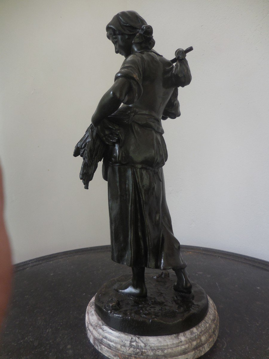 Sculpture Bronze à patine brune "La Glaneuse" signé E.Aizelin  époque XIX ht 50cm-photo-1