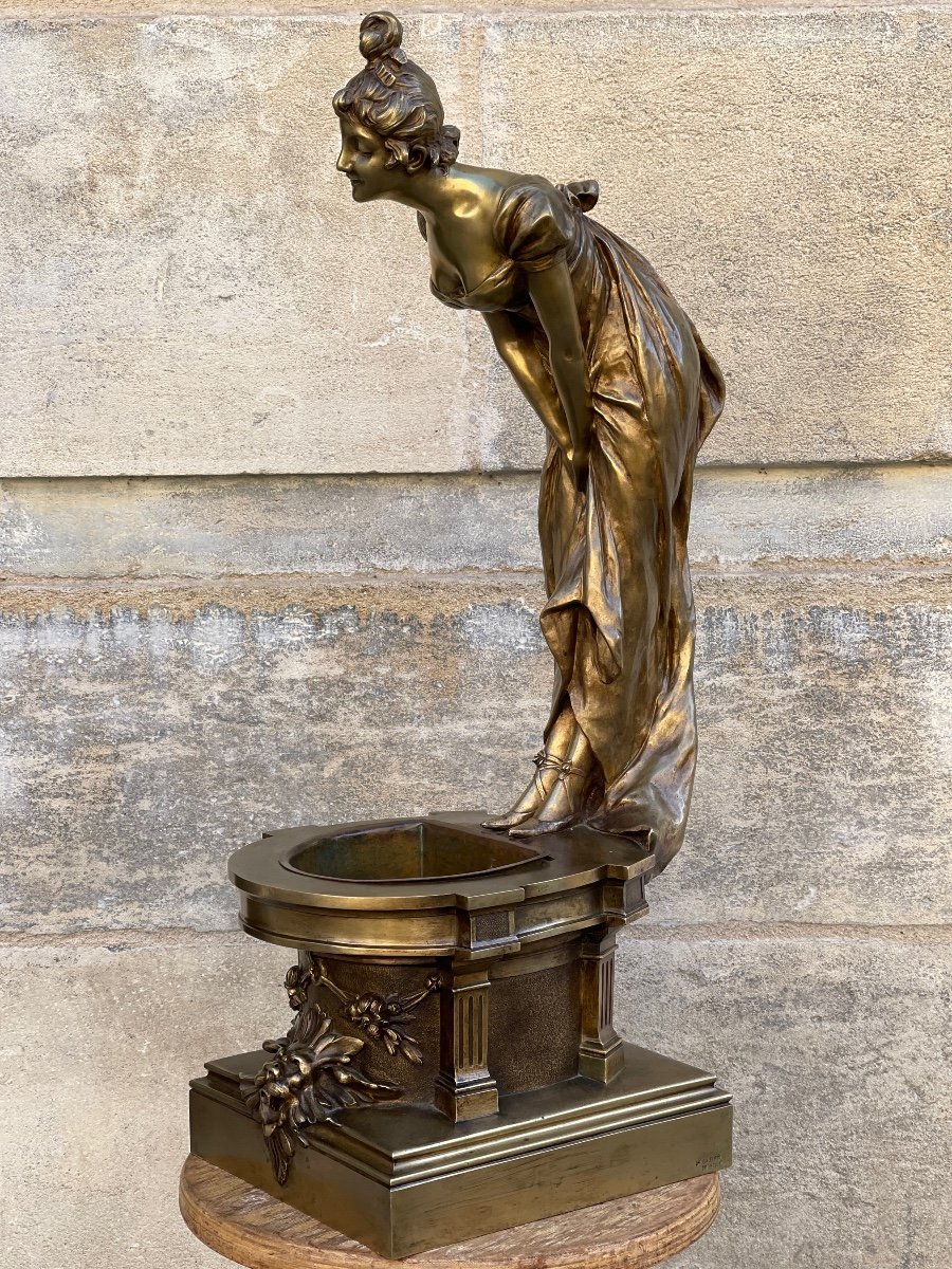 Sculpture En Bronze "Elégante Aux Fleurs"de Van Der Straten