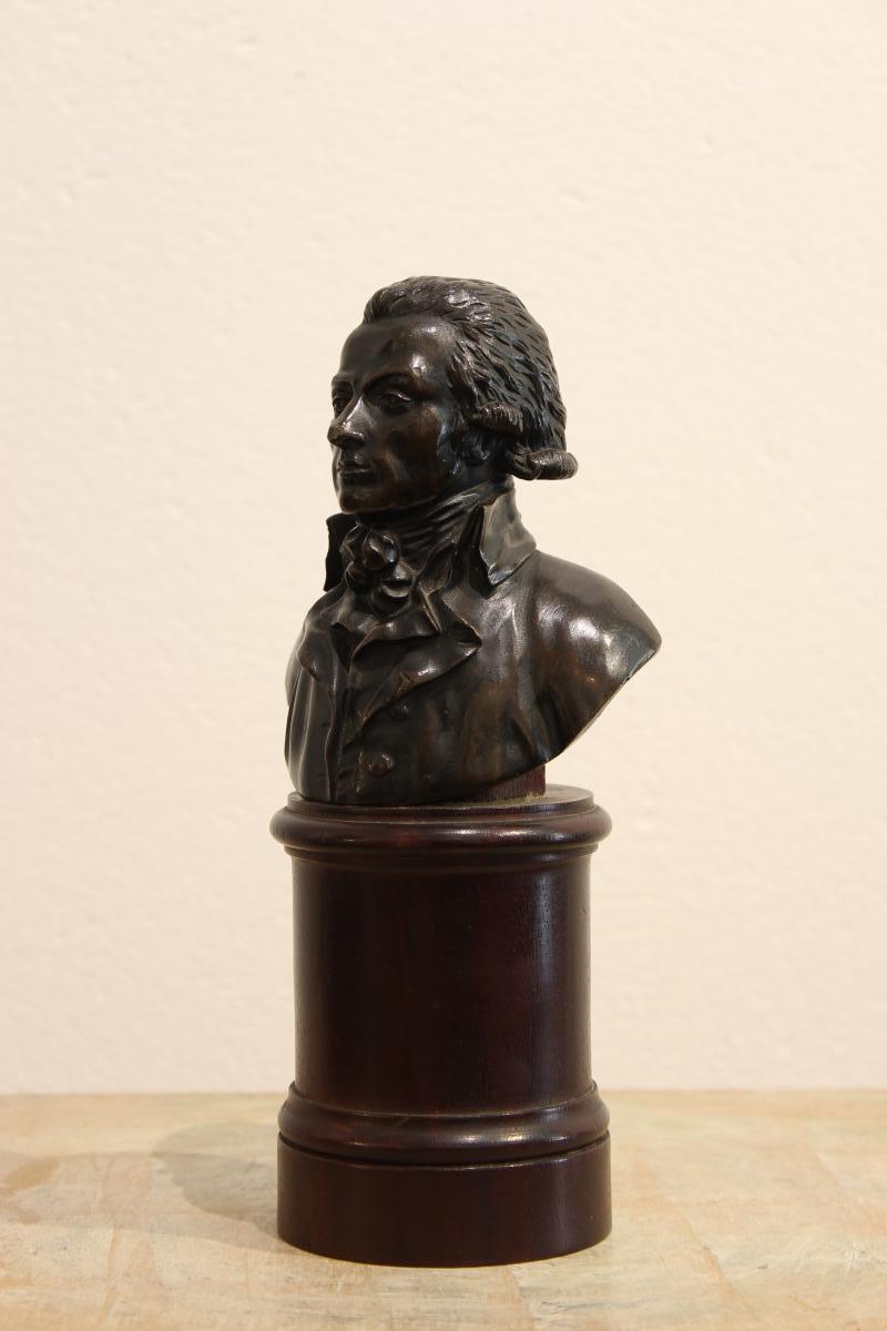 Small Bronze Bust-photo-2