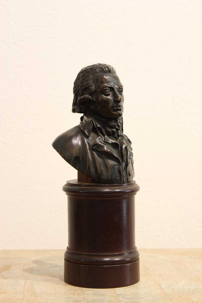 Small Bronze Bust-photo-2