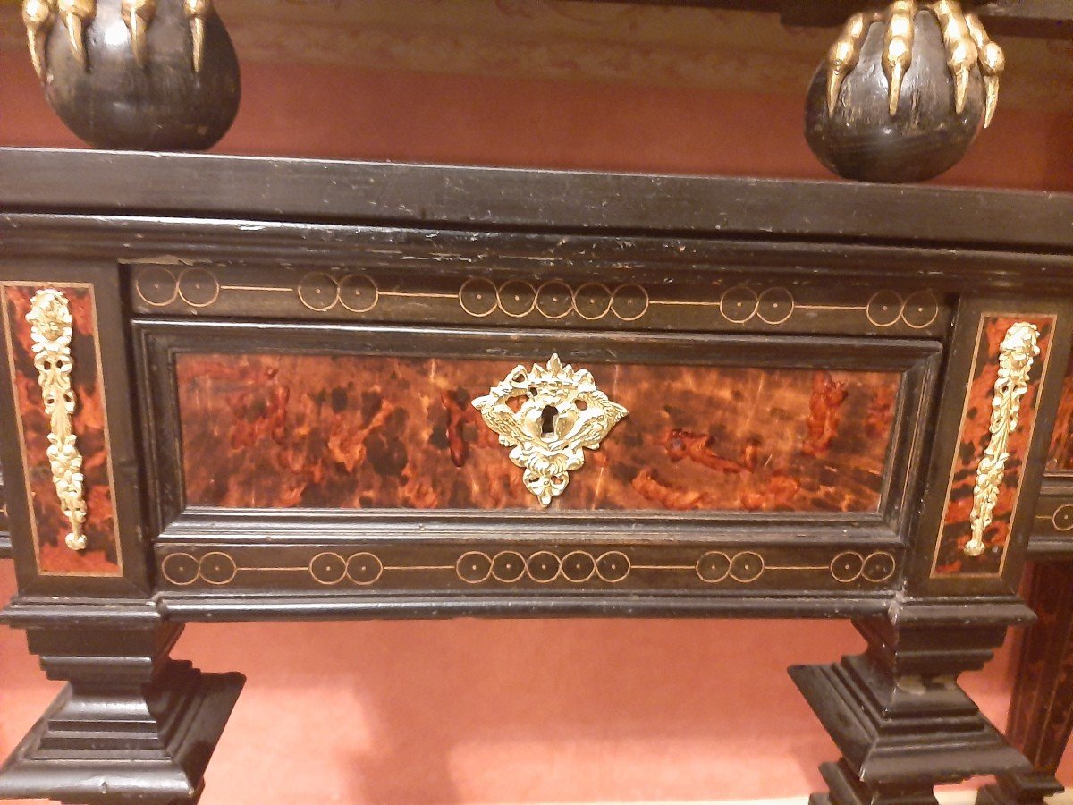 Apparatus Cabinet In Red Shell Marquetry From The 17th C.-photo-2