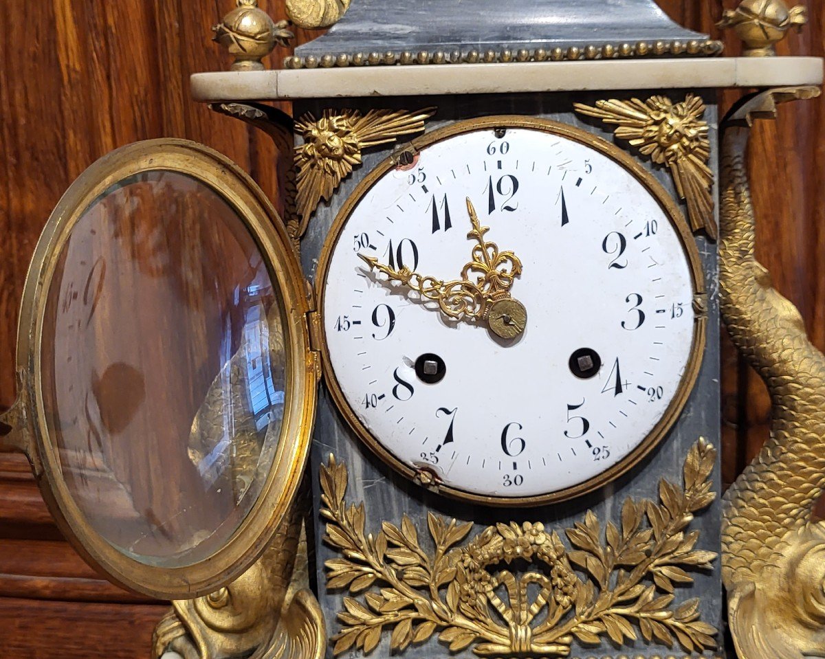 A Louis XVI Clock -photo-2