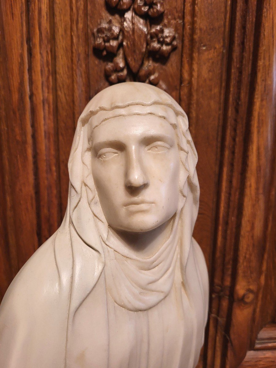 18th Century Marble Virgin-photo-3