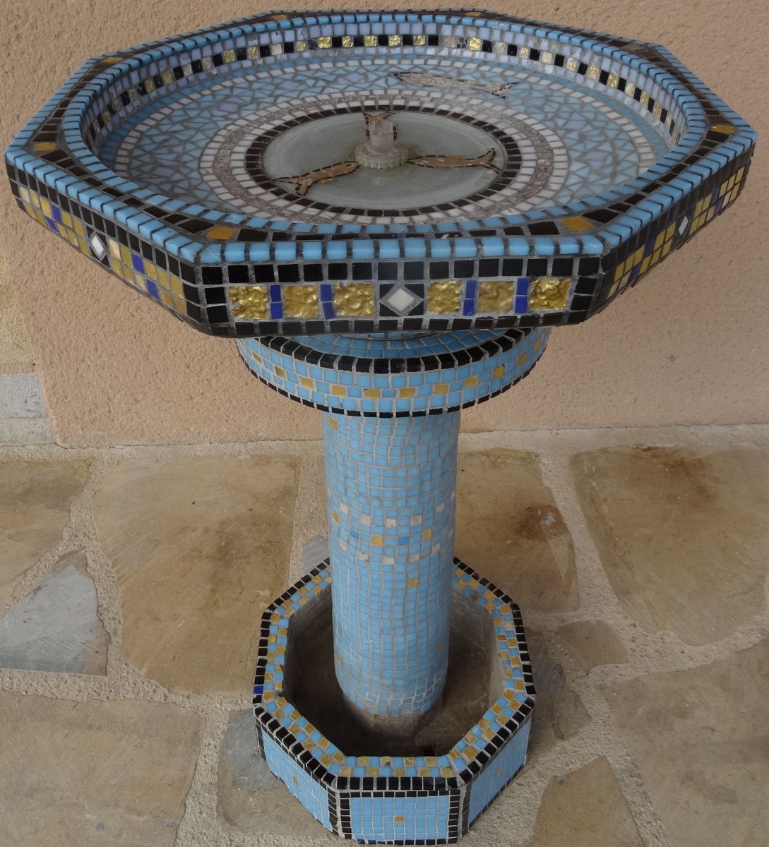 Une Fontaine Art Déco