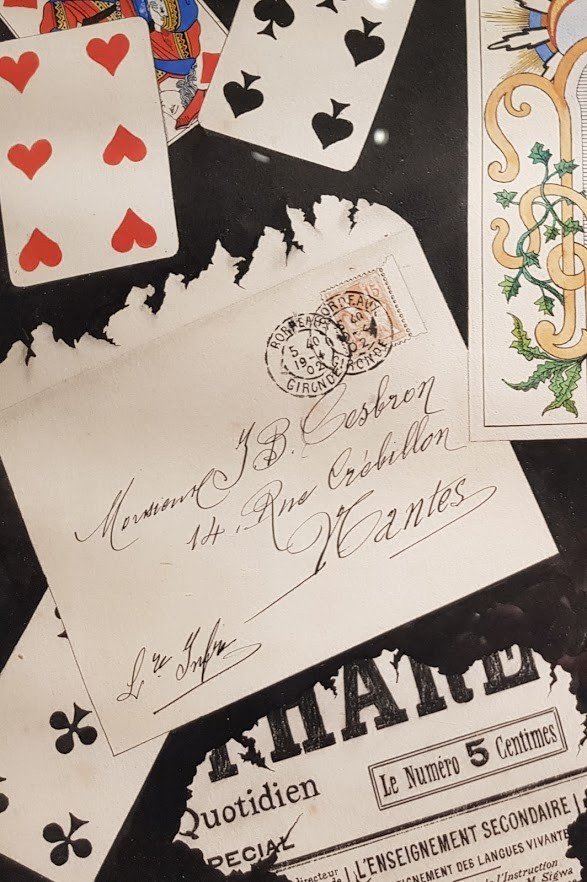 Une Gouache, Trompe l'œil Avec Cartes Signée C Sutterlind  -photo-1