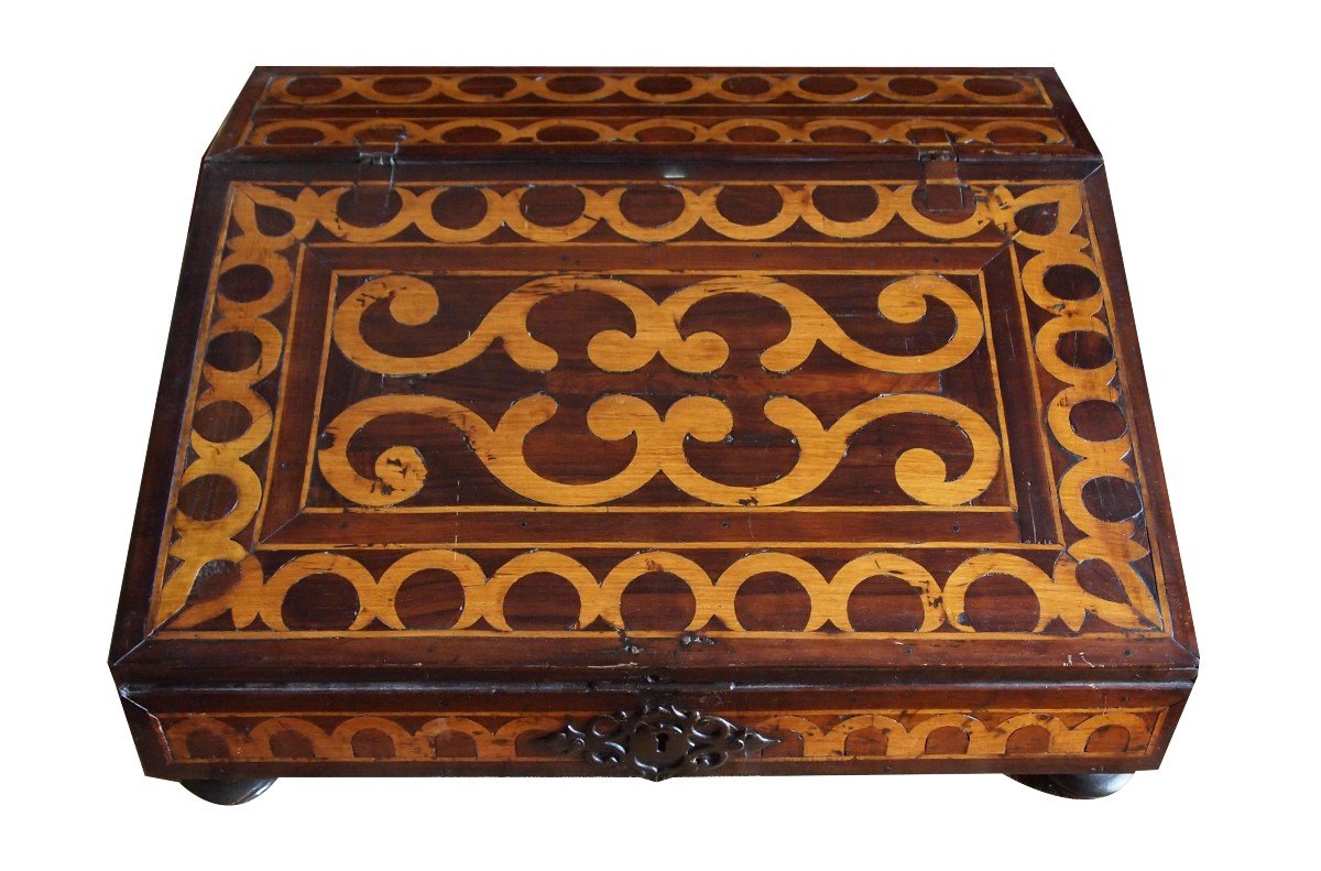 A Louis XIV Inlaid Lectern In Marquetry With Secret Drawer-photo-2