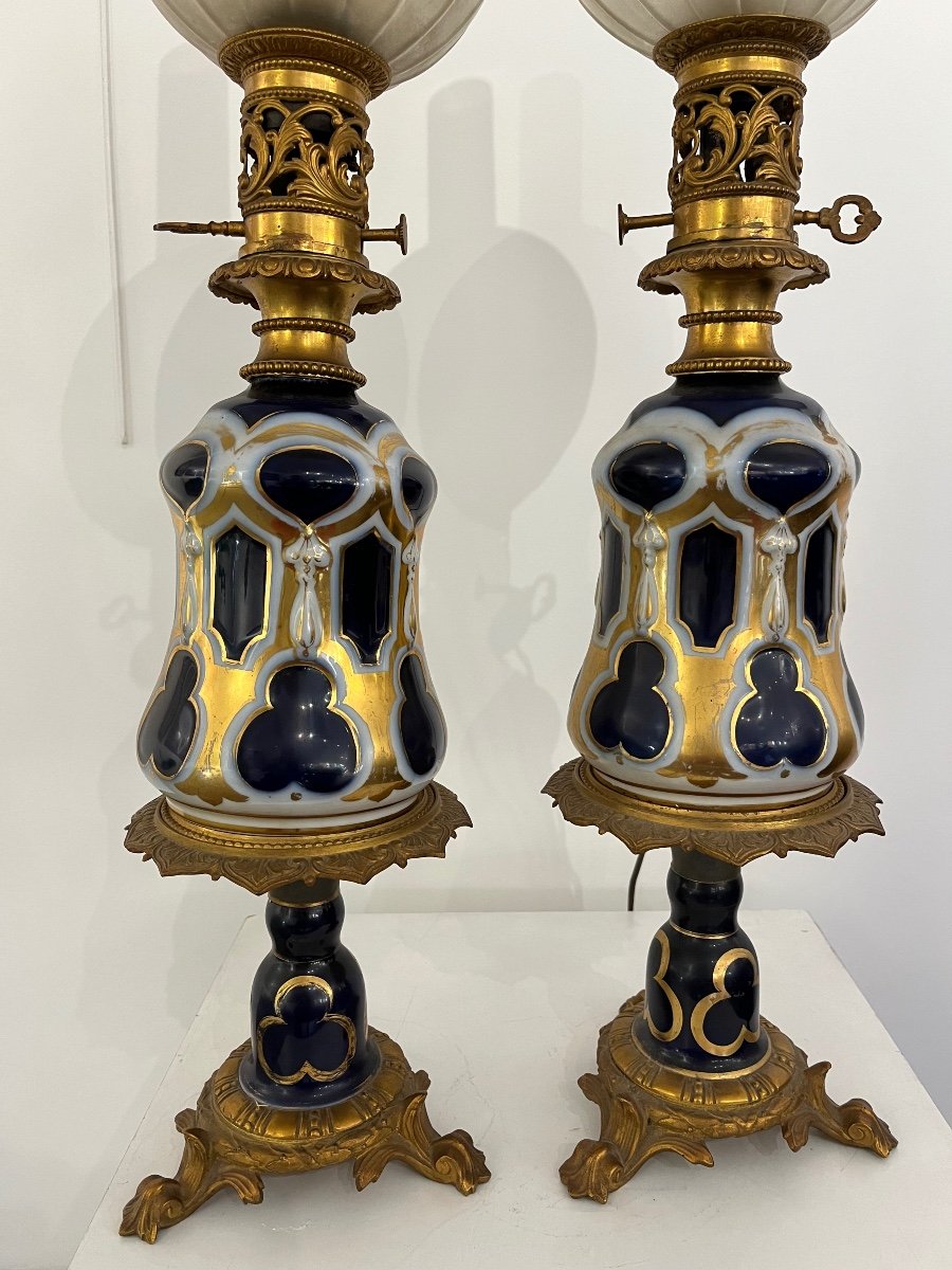 Pair Of Valentine Porcelain Lamps -photo-2