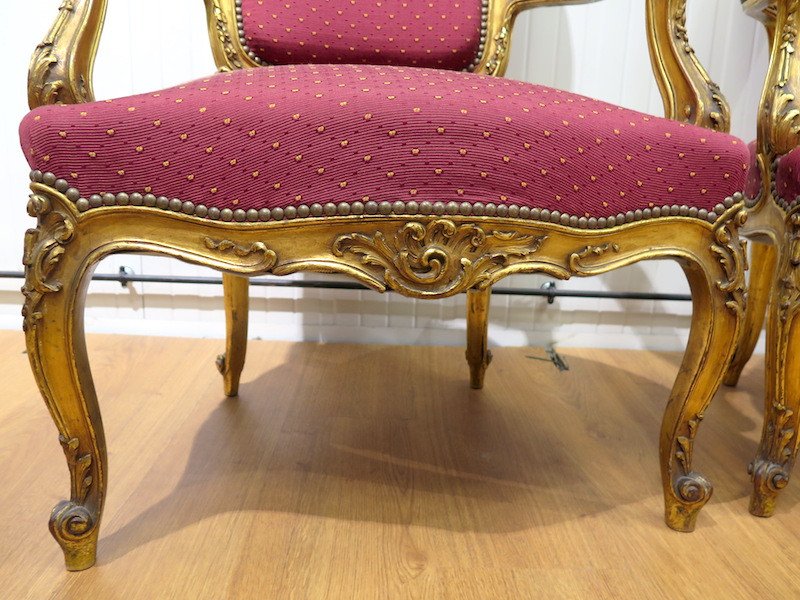 Paire de fauteuils en bois doré -  Style Louis XV -photo-1