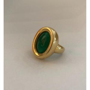 Oval Ring In Gold And Nephrite Jade Stone