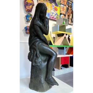 Sculpture taille humaine en bronze "Femme assise"