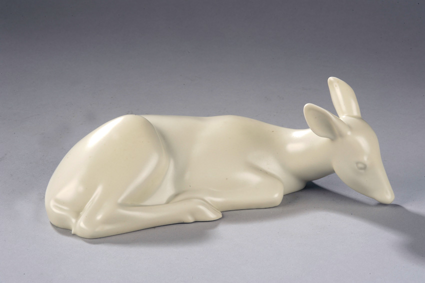 Biche Couchée, Tête Baissée - Armand Petersen (1891-1969)