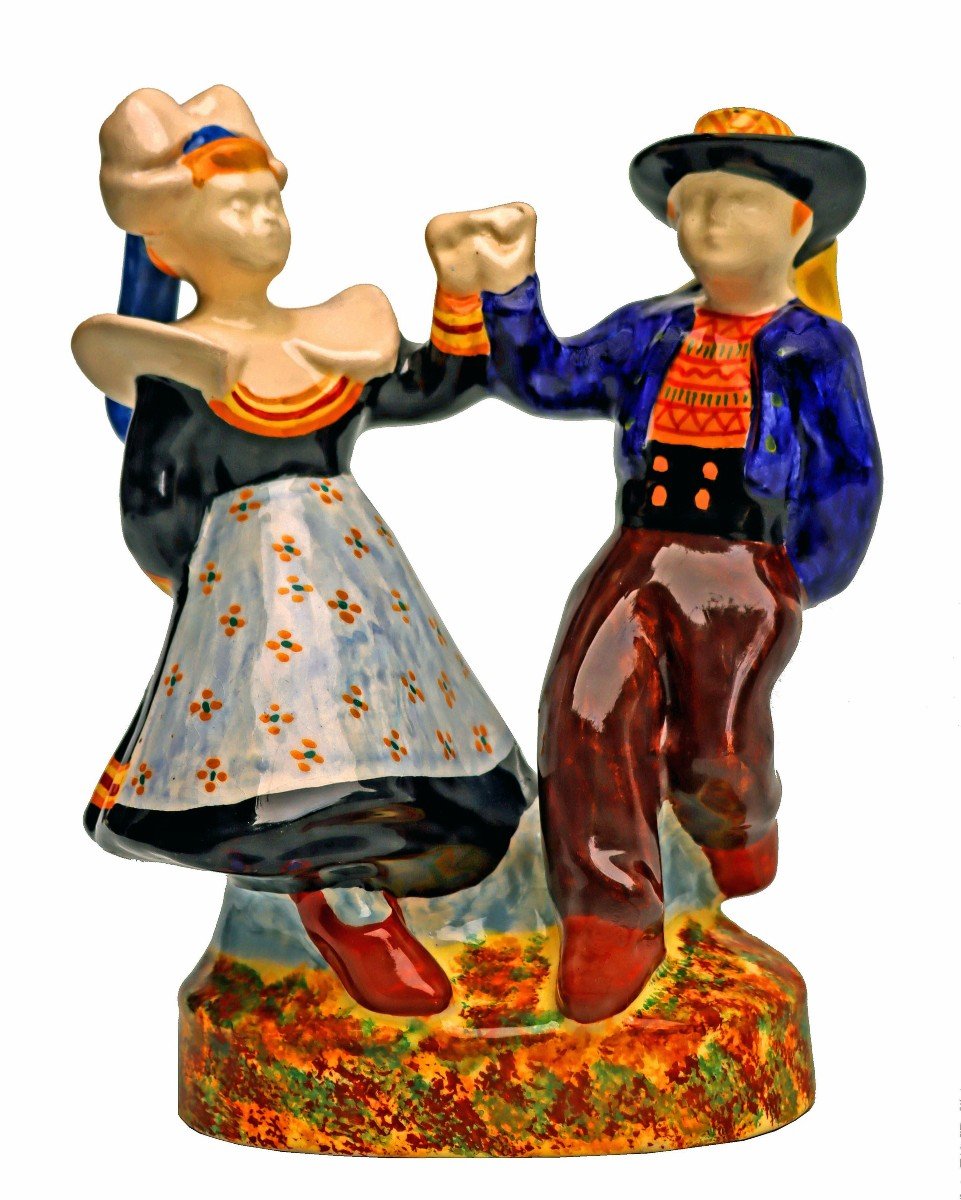 Tin Ar Gall (born 1923) Henriot Quimper Breton Dancers