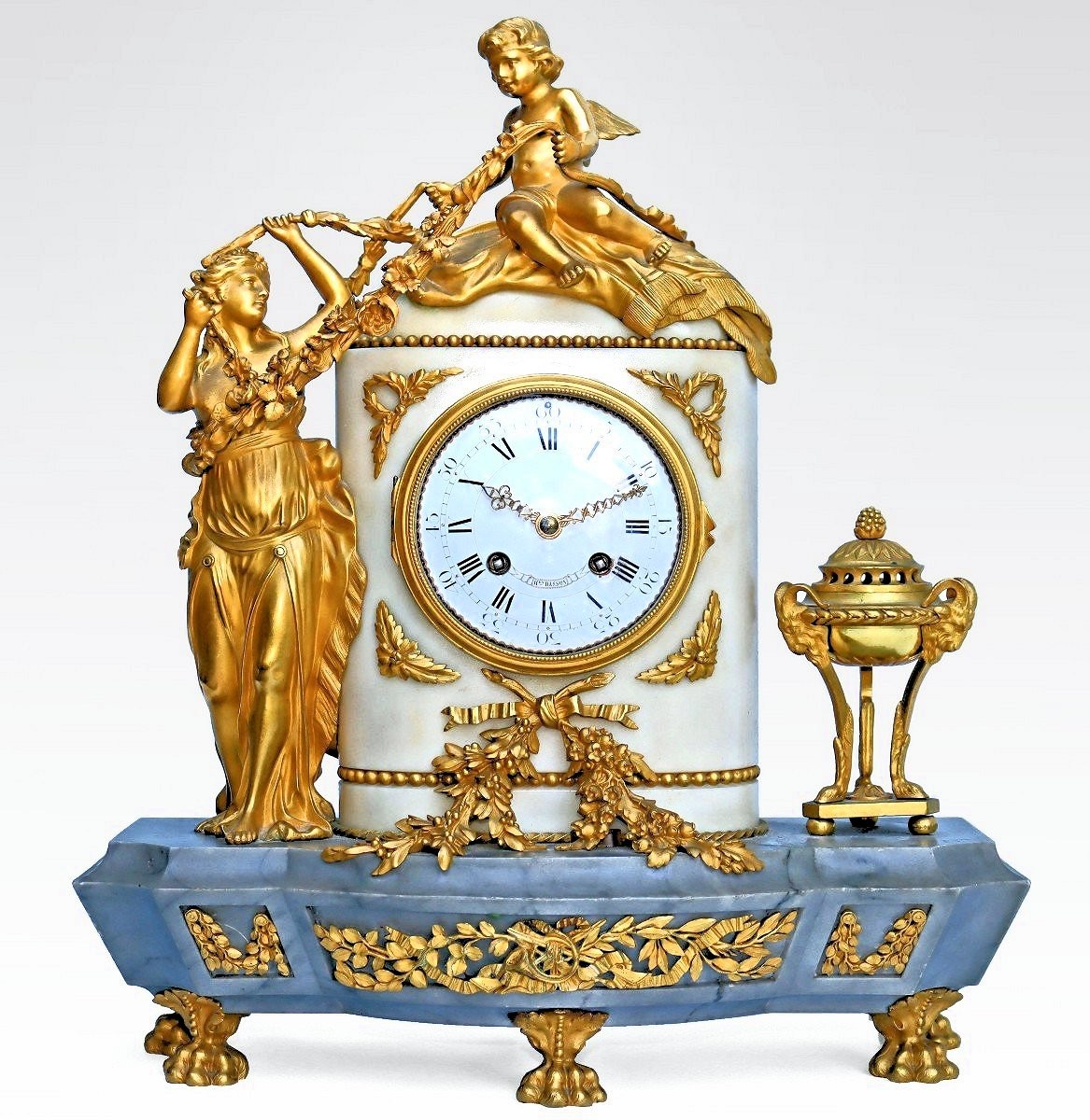 Henry Dasson (1825-1896) Grande Pendule en Bronze doré