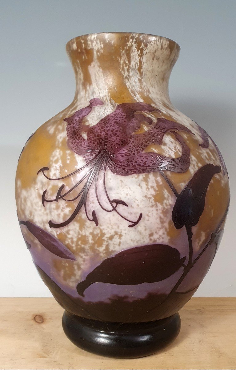 Daum Vase