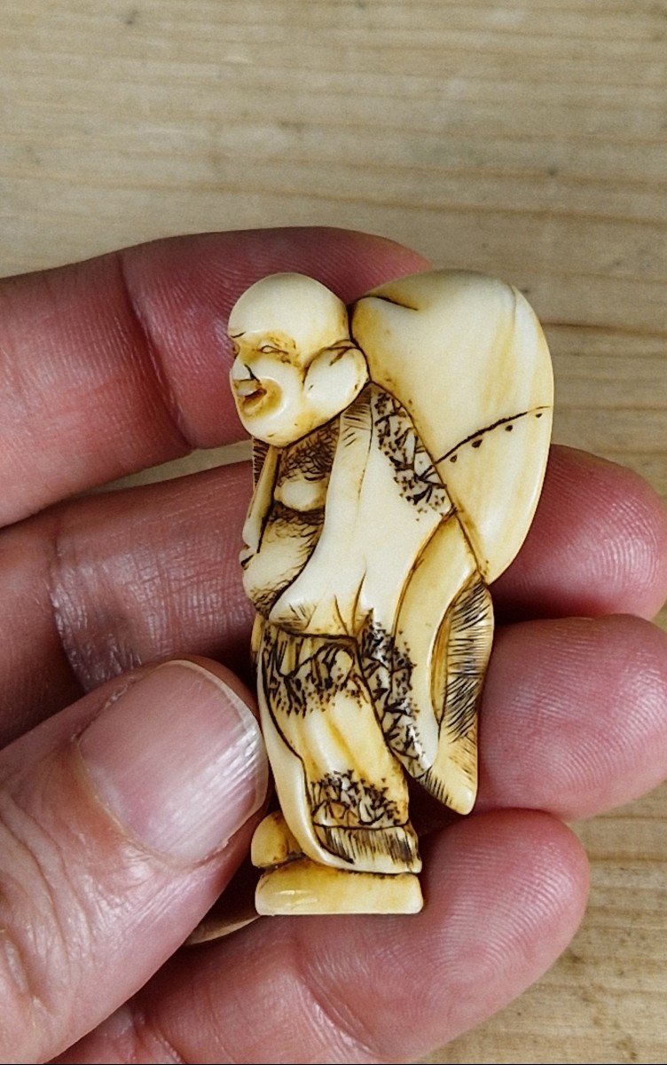 Ivory Netsuke-photo-3