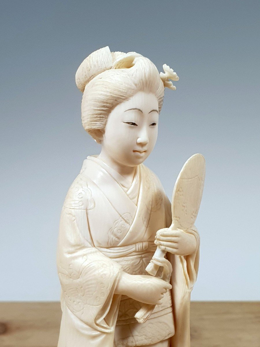 Okimono Geisha In Ivory-photo-1