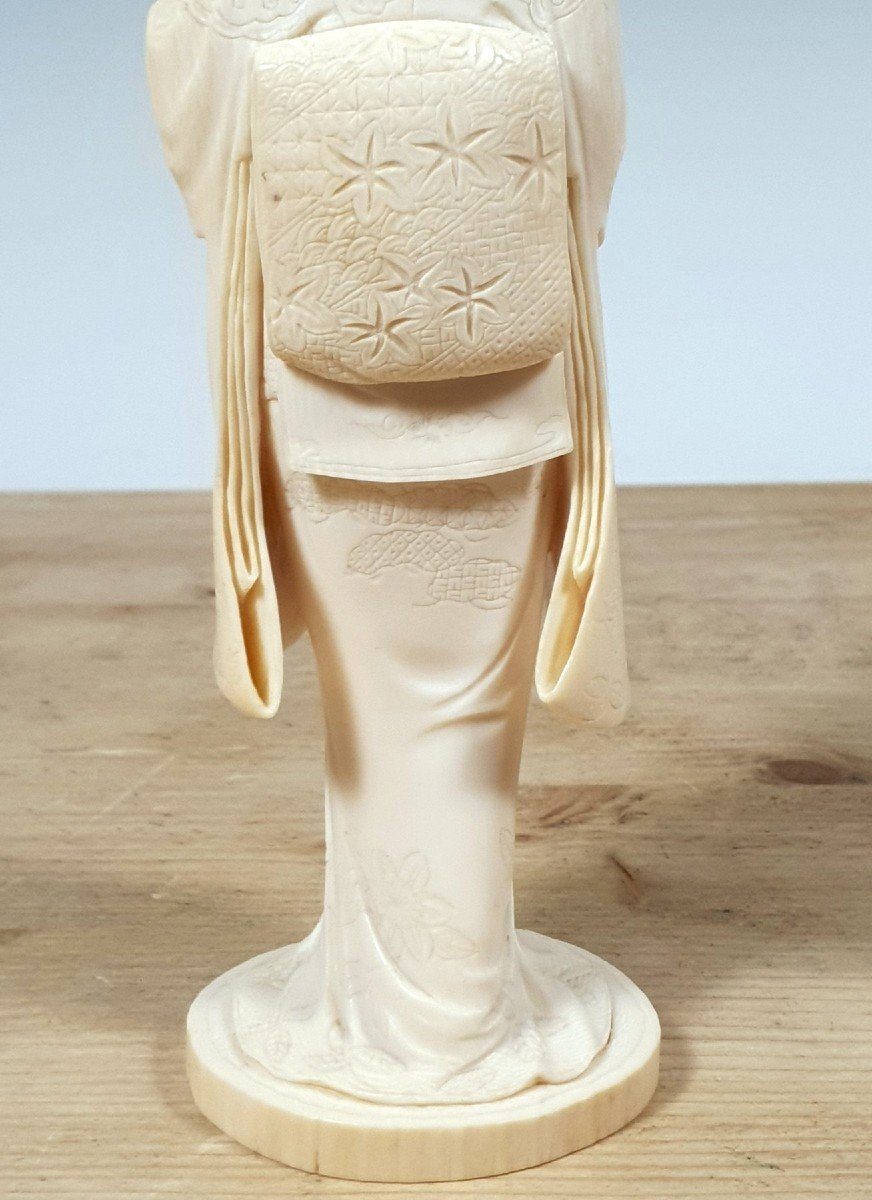 Okimono Geisha In Ivory-photo-6