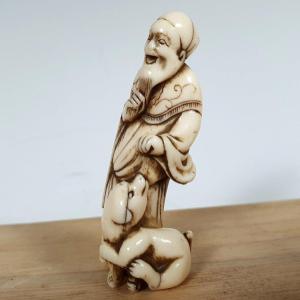 Netsuke  En Ivoire 