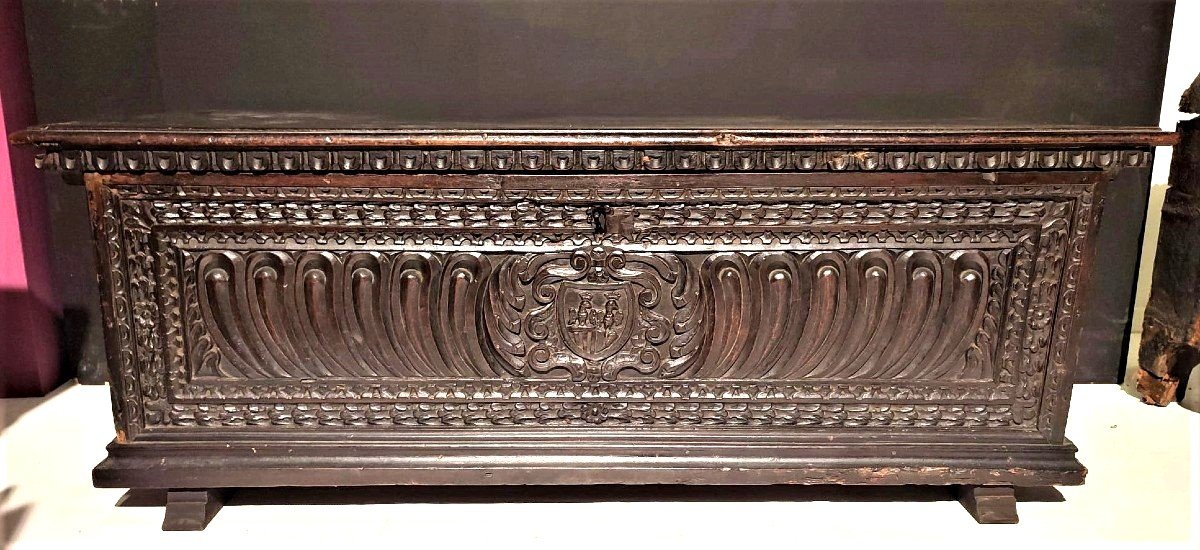 Richly Carved Sixteenth-century Lombard-venetian Chest.