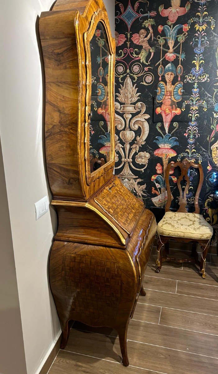 Elegant Trumeau In Finely Marquetry Walnut, Piedmont, Second Half Of The 18th Century.-photo-3