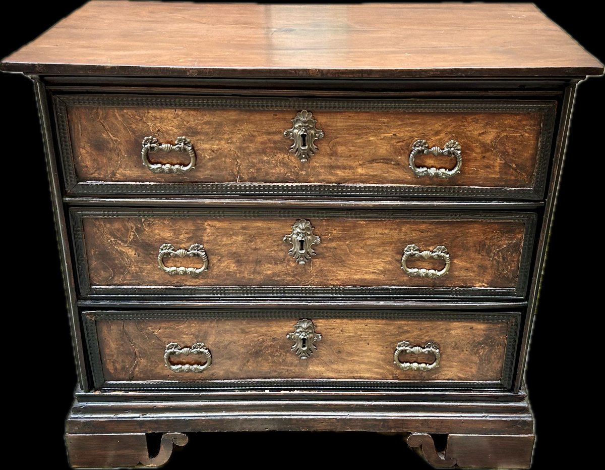 Small Chest Of Drawers From The 17th Century, In Briar And Fine Carvings (105cm)-photo-2