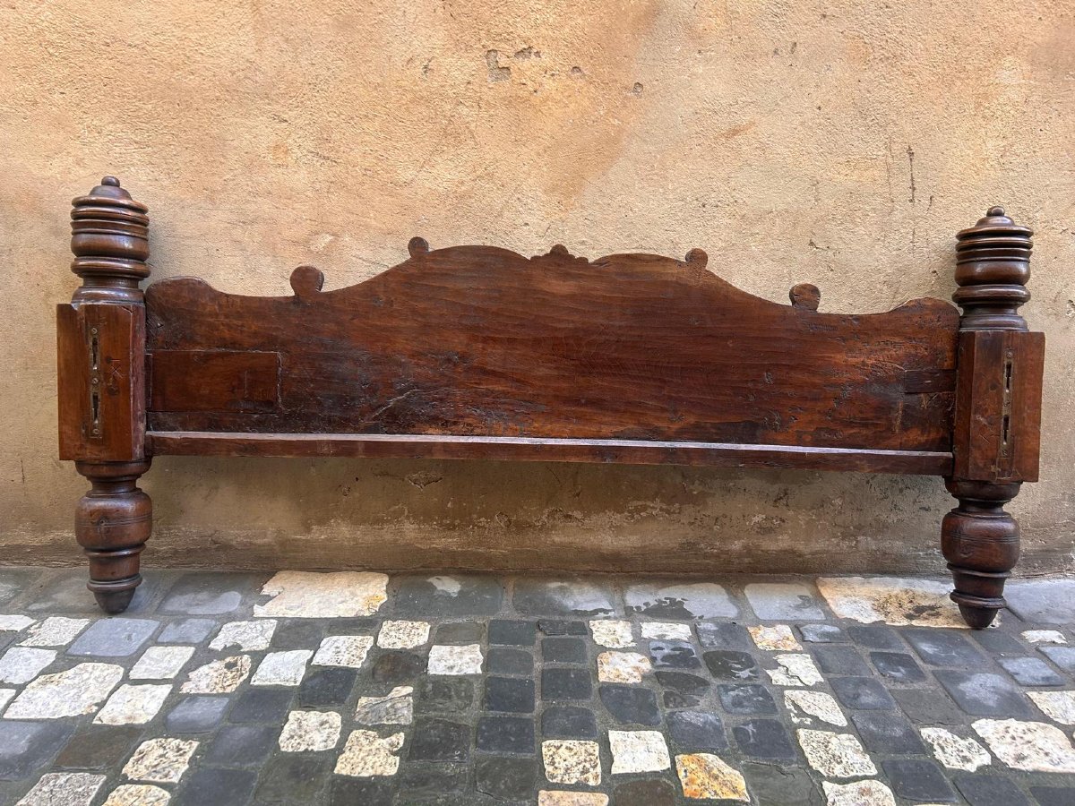 Interesting 17th Century Wooden Bed, With Scorpioni Family Crest.-photo-7