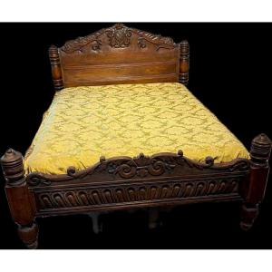 Interesting 17th Century Wooden Bed, With Scorpioni Family Crest.