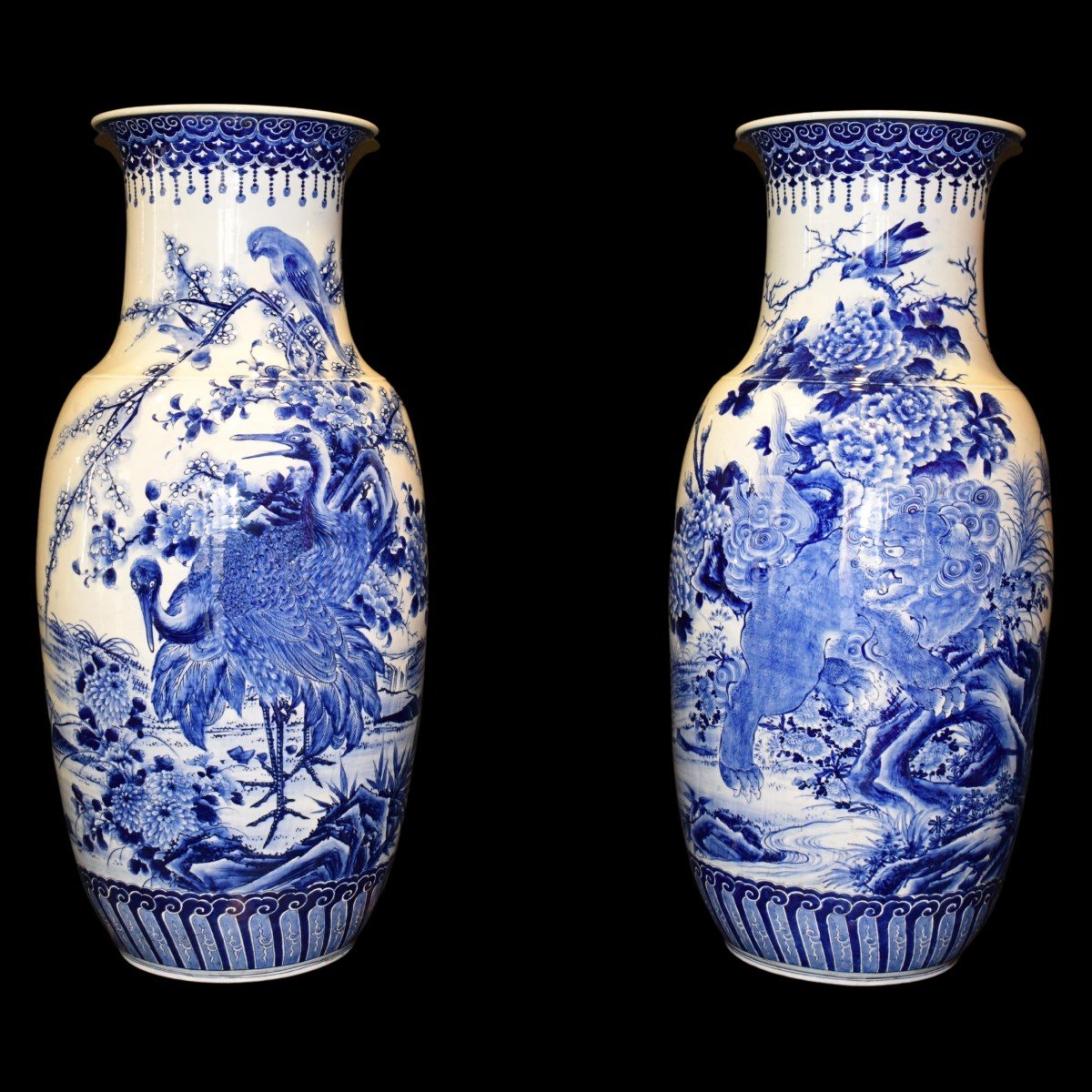 Japon, 1820 Paire De Vases Signé Sous La Base