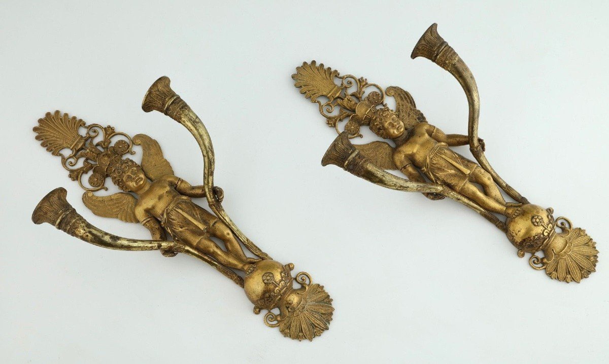 Pair Of Wall Lights From The Empire Period  In Chiseled And Gilded Bronze, XIX Sec