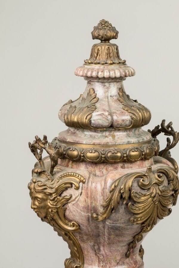 Vases En Marbre Et Bronze, à Frises De Feuilles,de Style Louis XV, XIXème Siècle. Petits Dégâts-photo-1