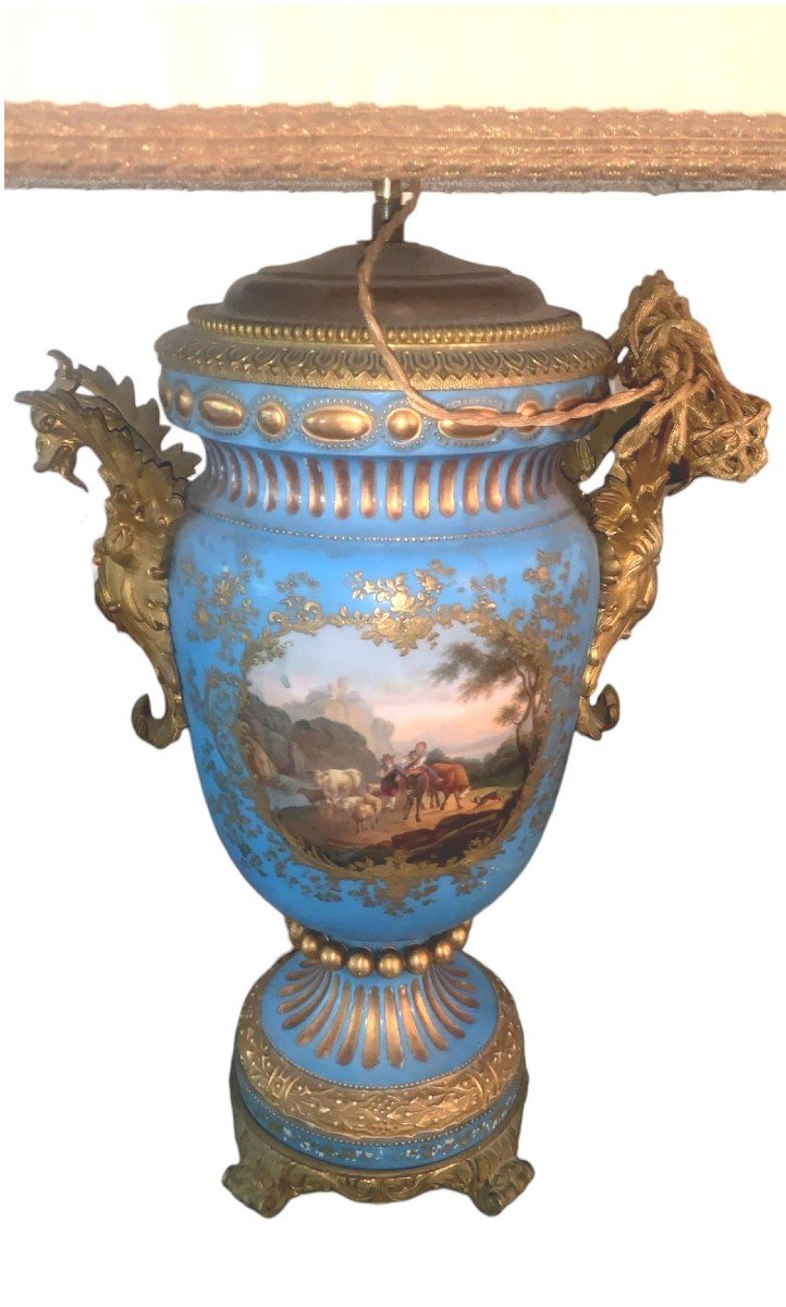 Napoleon III Period Lamp In Blue Sevres Porcelain And Gilded Bronzes. XIX-photo-2