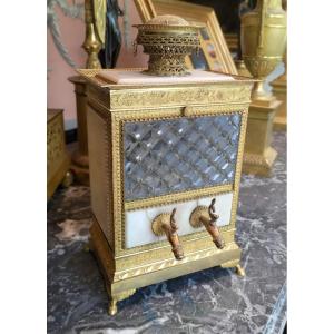 Perfume Holder In Gilded Bronze And White Marble And Chiseled Crystal With Internal Mirror