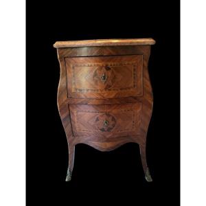 Petite Commode à Façade Galbée,côtés à Deux Tiroirs Séparés. Napolitain En Bois Plaqué, XVIII