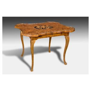 Eighteenth-century Tuscan Table In Walnut Wood.
